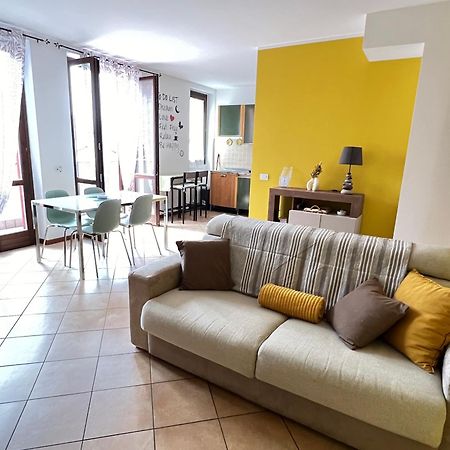 Lake And River Feelings - Dervio Apartment ภายนอก รูปภาพ